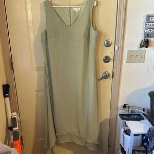 Elegant Green Sleeveless Dress
